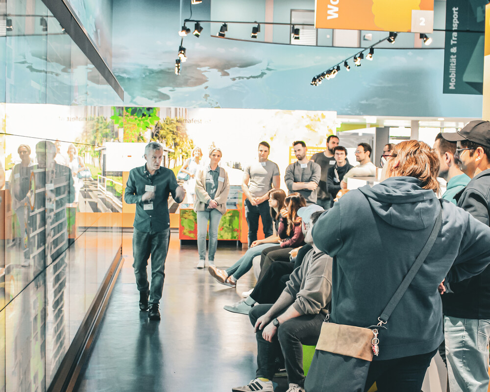 Gruppenf&uuml;hrung an der Living Wall